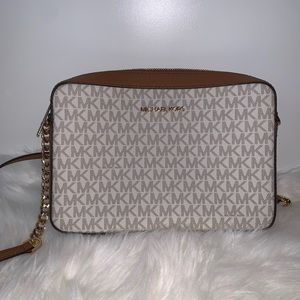 Michael Kors crossbody bag
